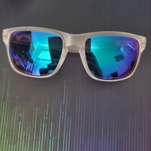Oakley Holbrook Shades